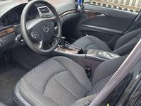 Gebraucht Mercedes E220 Classic 408 PS (300 kW) 2002 Limousine
