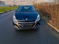 gebraucht Peugeot 208 unfallfrei