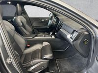Gebraucht Volvo V60 R-Design 190 PS (139 kW) 2020 Grau Kombi
