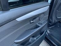 Gebraucht BMW 218 Gran Tourer 150 PS (110 kW) 2016 Schwarz Van / Kleinbus