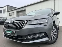 Gebraucht Skoda Superb Style 150 PS (110 kW) 2022 Graphitegrau Kombi