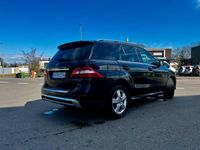Gebraucht Mercedes ML350 258 PS (189 kW) 2012 Schwarz SUV