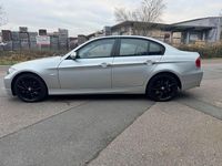Gebraucht BMW 318 129 PS (94 kW) 2007 Silber Limousine
