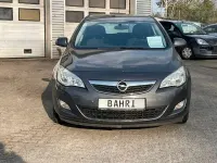Gebraucht Opel Astra Edition 116 PS (85 kW) 2010 Grau Limousine