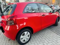 Gebraucht Toyota Yaris 69 PS (50 kW) 2008 Rot Kleinwagen