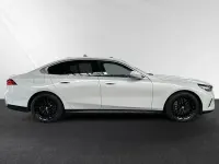 Gebraucht BMW 540 Comfort Edition 2025 Weiss Limousine