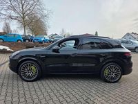 Gebraucht Porsche Cayenne 462 PS (339 kW) 2021 Tiefschwarz SUV