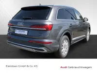 Gebraucht Audi Q7 Ambiente 231 PS (169 kW) 2022 Grau SUV