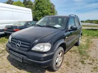 Gebraucht Mercedes ML320 218 PS (160 kW) 1999 Schwarz SUV