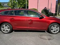 Gebraucht Volvo V60 Momentum 150 PS (110 kW) 2012 Rot Kombi