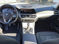 Gebraucht BMW 318 Advantage 150 PS (110 kW) 2021 Blau Limousine