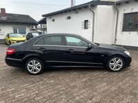 Gebraucht Mercedes E300 231 PS (169 kW) 2011 Schwarz Limousine