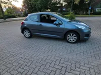 Gebraucht Peugeot 207 74 PS (54 kW) 2011 Andere farben Kleinwagen