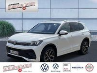 Gebraucht VW Tiguan R-line 150 PS (110 kW) 2024 Weiß SUV