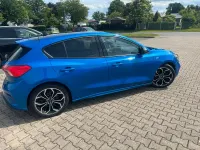 Gebraucht Ford Focus ST-Line X 125 PS (91 kW) 2019 Blau Limousine