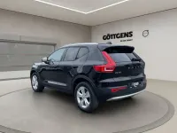 Neu Volvo XC40 Plus 163 PS (119 kW) 2026 Schwarz SUV