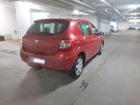 Gebraucht Dacia Sandero 75 PS (55 kW) 2013 Rot Limousine