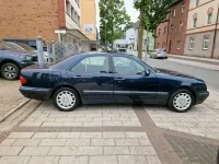 Gebraucht Mercedes E280 Elegance 204 PS (150 kW) 2000 Schwarz Limousine