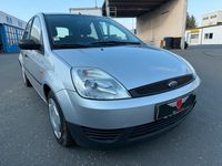 Gebraucht Ford Fiesta 70 PS (51 kW) 2004 Silber Kleinwagen