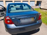 Gebraucht Ford Mondeo 131 PS (96 kW) 2004 Blau Limousine