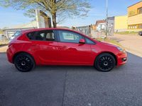 Gebraucht Opel Astra Selection 116 PS (85 kW) 2015 Rot Limousine