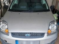 Gebraucht Ford Fiesta 69 PS (50 kW) 2006 Silber Kleinwagen