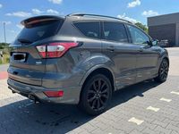 Gebraucht Ford Kuga ST-Line 242 PS (177 kW) 2018 Grau SUV