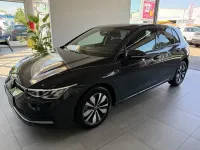 Gebraucht VW Golf VIII Move 110 PS (80 kW) 2024 Uranograu/cinza urano Limousine