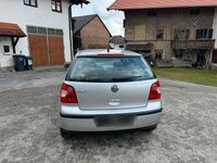 Gebraucht VW Polo 55 PS (40 kW) 2003 Silber Kleinwagen