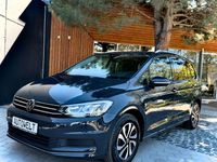 Używany VW Touran Active 150 KM (110 kW) 2022 Zielony Minivan