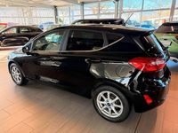 Gebraucht Ford Fiesta Titanium 101 PS (74 kW) 2021 Agate black metallic Kleinwagen