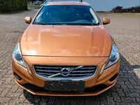 Gebraucht Volvo V60 203 PS (149 kW) 2011 Orange Kombi