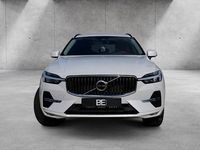 Gebraucht Volvo XC60 Core 197 PS (144 kW) 2023 Weiß SUV