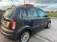 Gebraucht Lancia Musa 95 PS (69 kW) 2008 Grau Van / Kleinbus