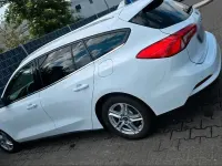 Gebraucht Ford Focus 120 PS (88 kW) 2018 Weiß Kombi