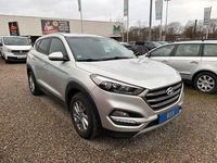 Gebraucht Hyundai Tucson Trend 141 PS (103 kW) 2016 Silber SUV
