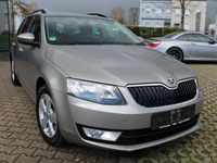 gebraucht Skoda Octavia Combi 1.6 TDI Elegance*1.Hand*NAVI*SHZ*PDC