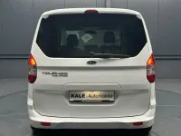 Gebraucht Ford Tourneo Courier Trend 101 PS (74 kW) 2019 Weiß Van / Kleinbus