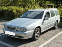 Używany Volvo V70 144 KM (105 kW) 1999 Srebrny Kombi