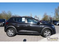 Gebraucht Dacia Sandero Comfort 91 PS (66 kW) 2023 Perlmuttschwarz metallic (metallic) Kleinwagen