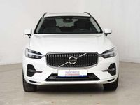Gebraucht Volvo XC60 Momentum 197 PS (144 kW) 2022 Weiß SUV
