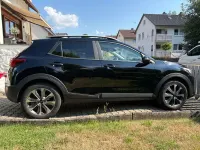 Gebraucht Kia Stonic Spirit 101 PS (74 kW) 2020 Schwarz SUV