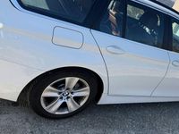 Gebraucht BMW 520 Efficient Dynamics 184 PS (135 kW) 2014 Weiß Kombi