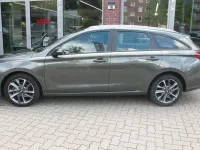 Gebraucht Hyundai i30 Trend 160 PS (117 kW) 2024 Grau Kombi