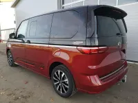 Neu VW Multivan Edition 150 PS (110 kW) 2026 Deepblack perleffekt / fortanarot metallic Van / Kleinbus
