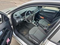 Gebraucht Opel Astra 90 PS (66 kW) 2006 Silber Limousine