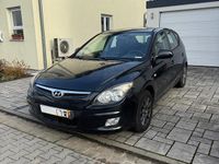 Gebraucht Hyundai i30 109 PS (80 kW) 2010 Schwarz Kleinwagen