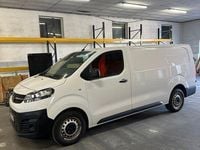 Gebraucht Opel Vivaro 144 PS (105 kW) 2023 Weiß Van / Kleinbus