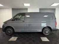 Gebraucht VW Transporter 150 PS (110 kW) 2023 Pure grey Van