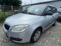 Gebraucht Skoda Fabia Classic 80 PS (58 kW) 2010 Silber Kleinwagen